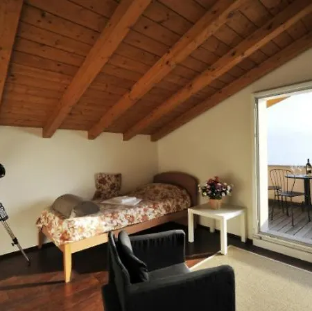 Apartamento Sleeps 5 Pool Air Con