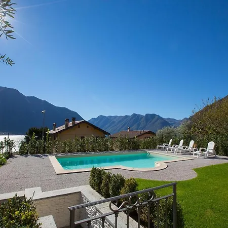 Apartamento Sleeps 5 Pool Air Con Ossuccio